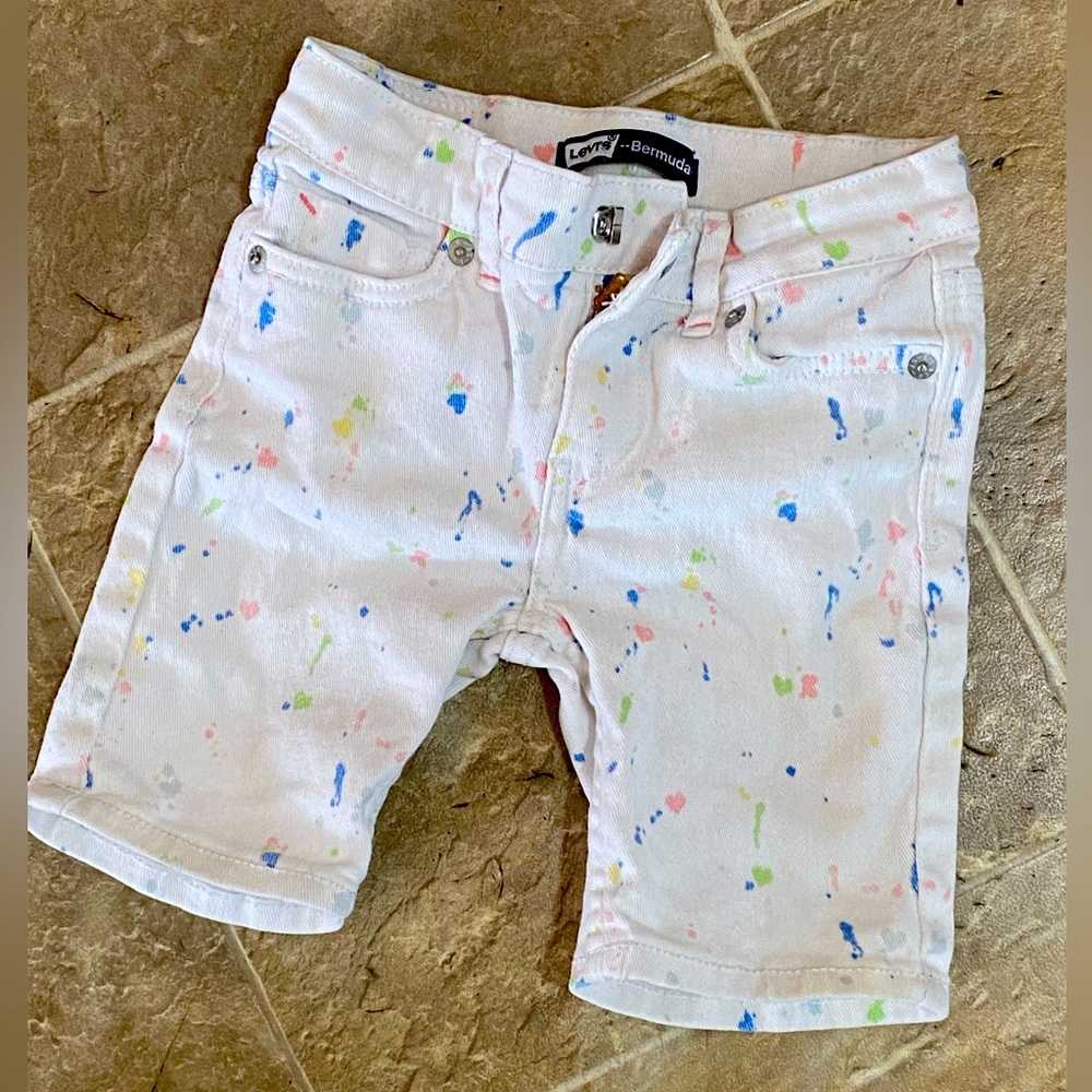 Levi’s White Paint Splash Shorts